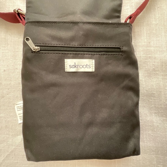 Sakroots Sak On The Go Small Messenger Travel Crossbody Graphic Print NWOT - Picture 9 of 16